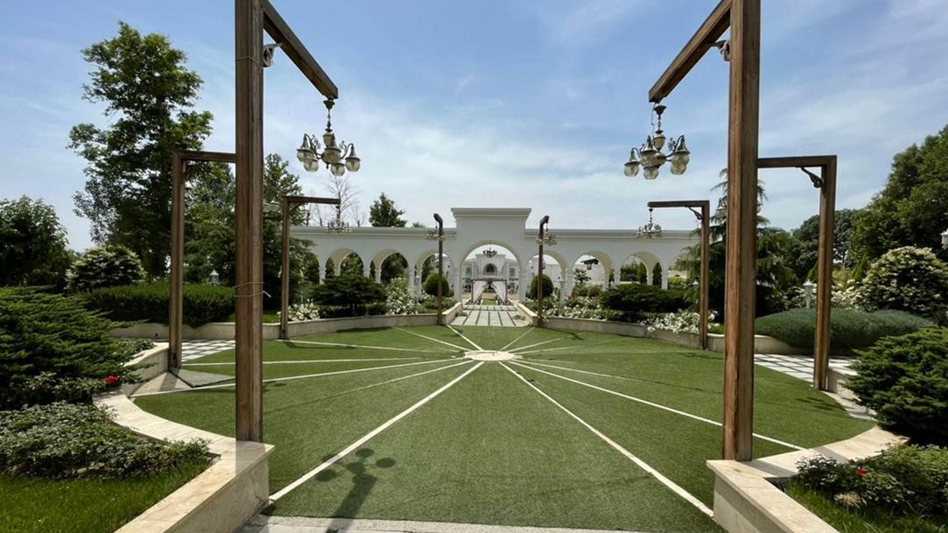 باغ عمارت همای